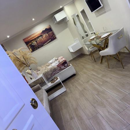 La Dimora Dei Sogni Sedil Capuano Home Suite Naples Extérieur photo