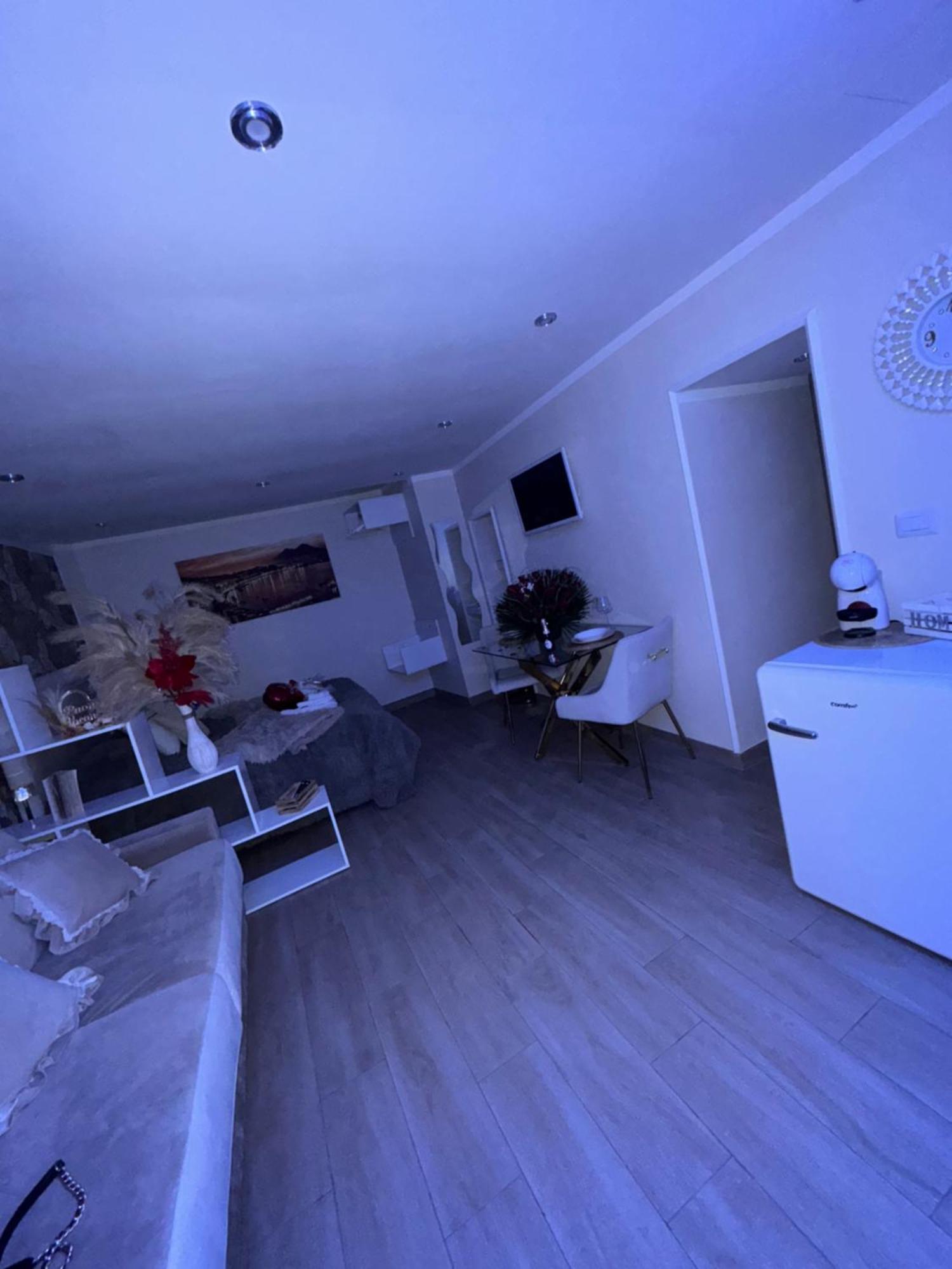 La Dimora Dei Sogni Sedil Capuano Home Suite Naples Extérieur photo